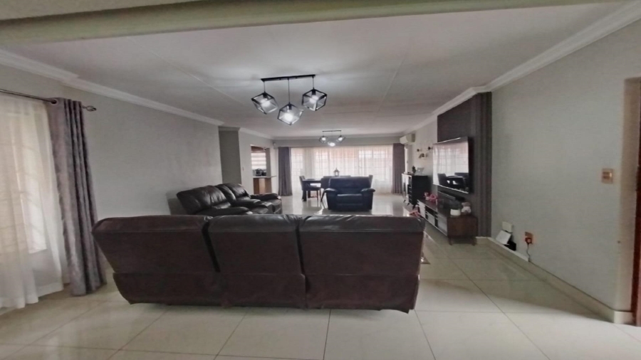 4 Bedroom Property for Sale in Vaalpark Free State